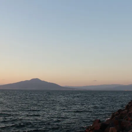 Surriento Couette-café