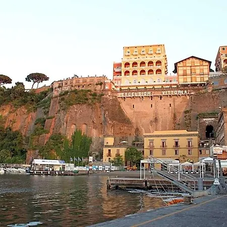 Surriento Panzió Sorrento