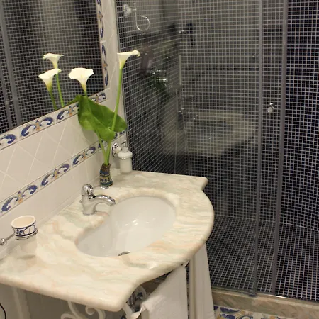 לינה וארוחת בוקר Surriento